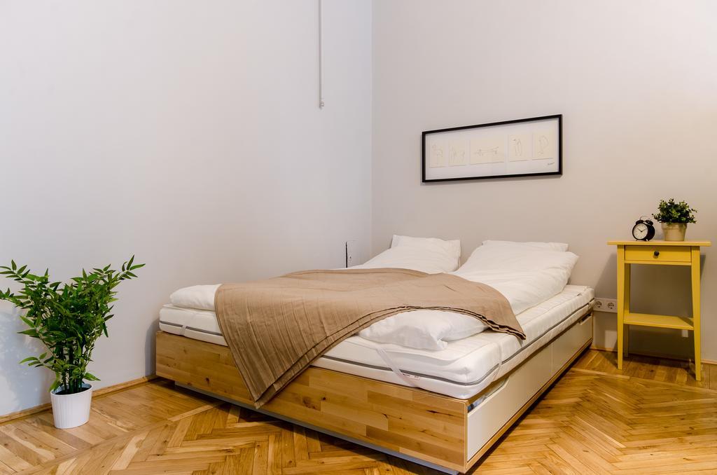 Basil Apartment Budapest Esterno foto